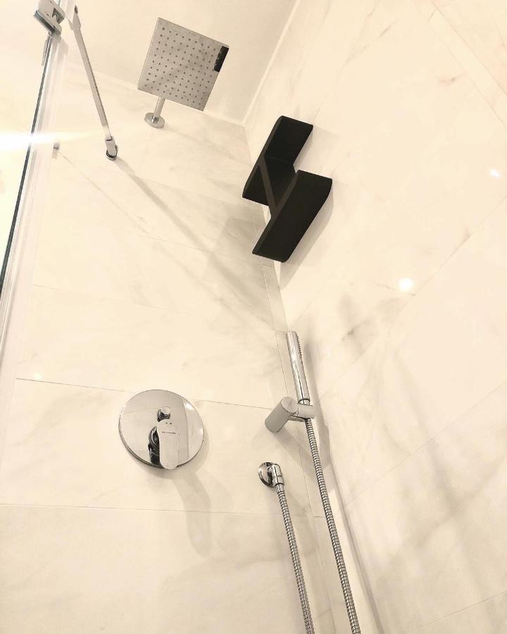 B&B Angolo83 Palermo Centro Экстерьер фото
